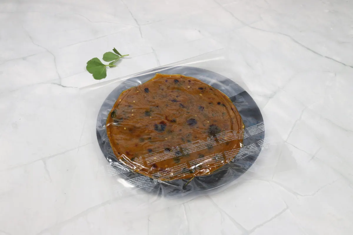 Vacuum pack of methi theplas
